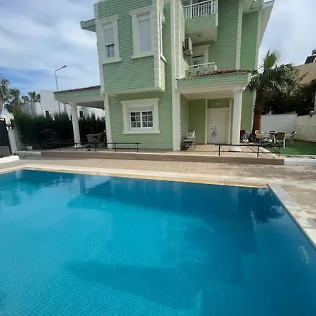 Yesil Cennet Villasi *